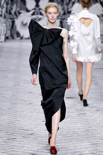 Viktor Rolf Fall Winter Fashion Trends For Women 1