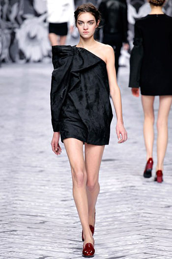 Viktor Rolf Fall Winter Fashion Trends For Women 10