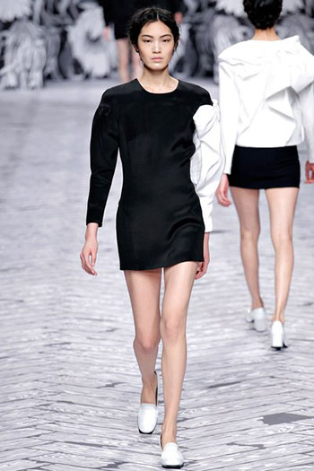 Viktor Rolf Fall Winter Fashion Trends For Women 12