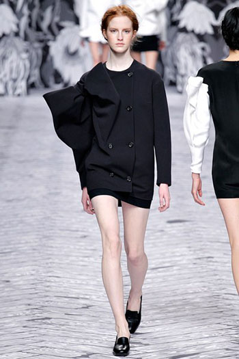 Viktor Rolf Fall Winter Fashion Trends For Women 13