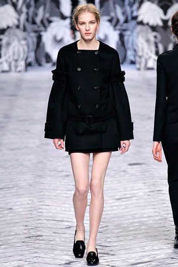 Viktor Rolf Fall Winter Fashion Trends For Women 18