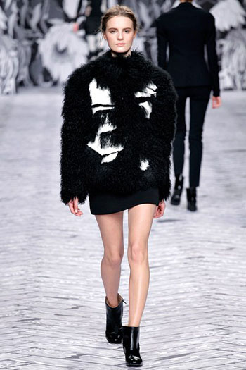 Viktor Rolf Fall Winter Fashion Trends For Women 21