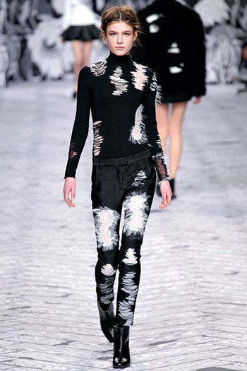 Viktor Rolf Fall Winter Fashion Trends For Women 22