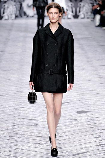 Viktor Rolf Fall Winter Fashion Trends For Women 24