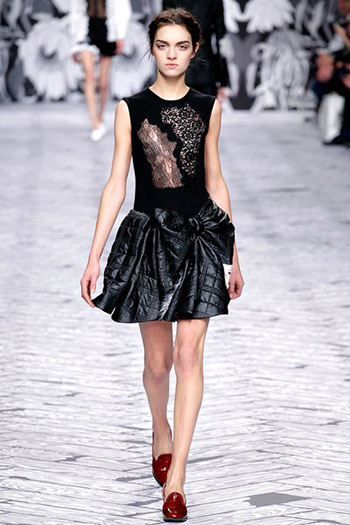 Viktor Rolf Fall Winter Fashion Trends For Women 30