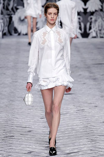 Viktor Rolf Fall Winter Fashion Trends For Women 34