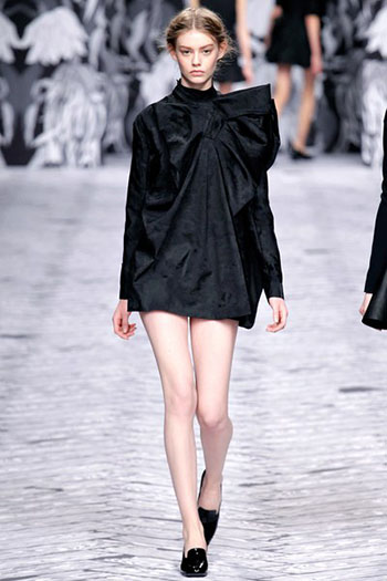 Viktor Rolf Fall Winter Fashion Trends For Women 4