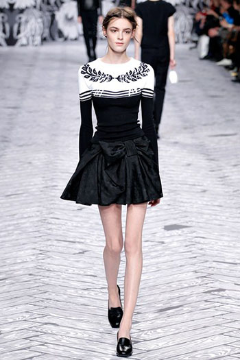 Viktor Rolf Fall Winter Fashion Trends For Women 7