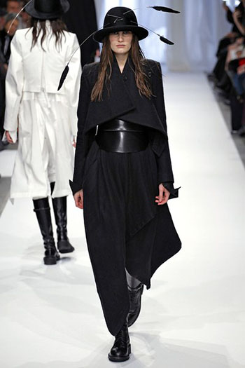 Ann Demeulemeester Fall Winter Womens Wear Fashion 19