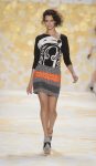 Fashion show Desigual fall winter womenswear look 3