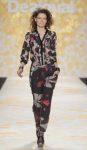 Fashion show Desigual fall winter womenswear look 7