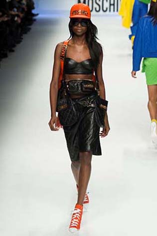 Moschino-fall-winter-2015-2016-for-women-13