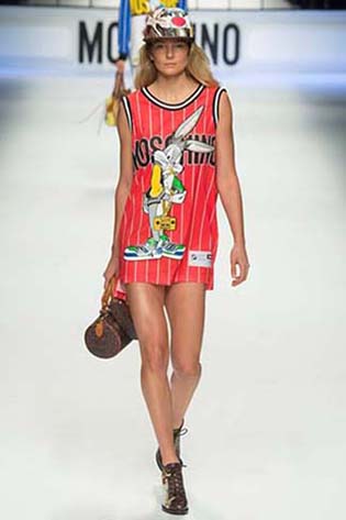 Moschino-fall-winter-2015-2016-for-women-19