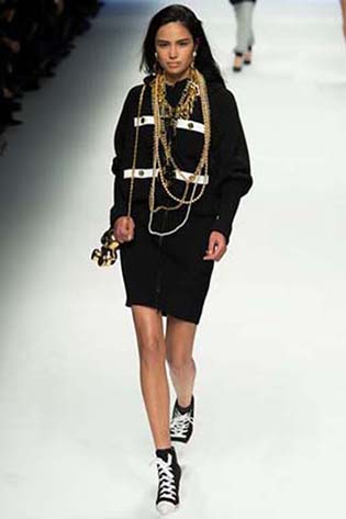 Moschino-fall-winter-2015-2016-for-women-37