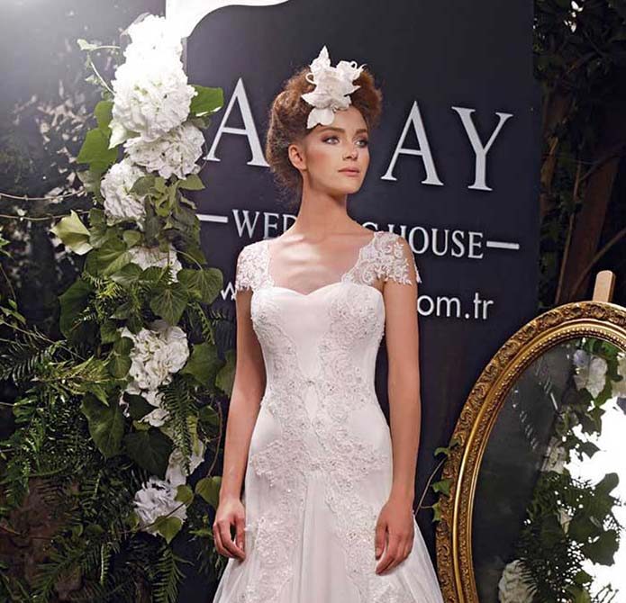 Akay wedding spring summer 2016 bridal look 1