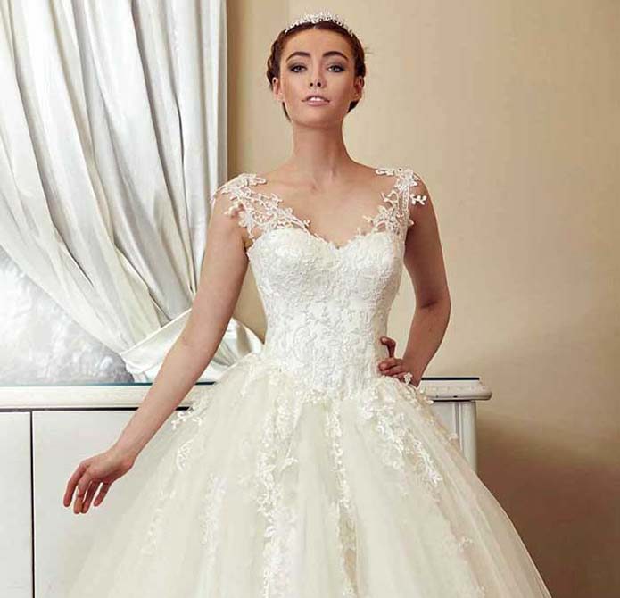 Akay wedding spring summer 2016 bridal look 32