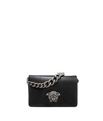 Versace-bags-fall-winter-2016-2017-for-women-look-18