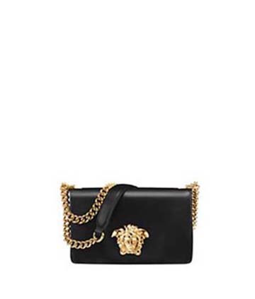 Versace-bags-fall-winter-2016-2017-for-women-look-25