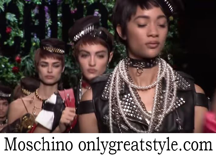 Fashion Show Moschino Spring Summer 2018 Women’s