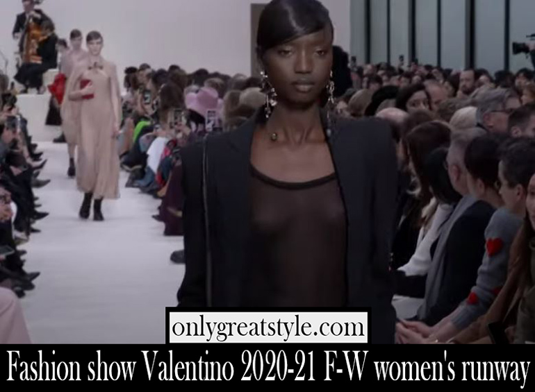 Fashion show Valentino 2020 21 F W womens runway Fashion show Valentino 2020 21 F W womens runway