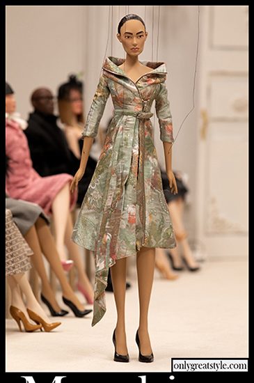 Fashion Moschino spring summer 2021 womens clothing 2