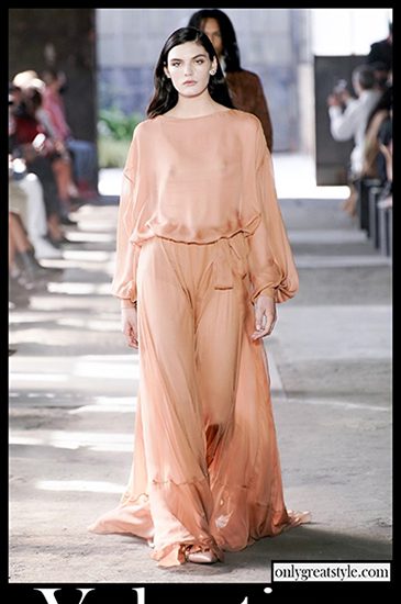 Fashion Valentino spring summer 2021 womens clothing 12