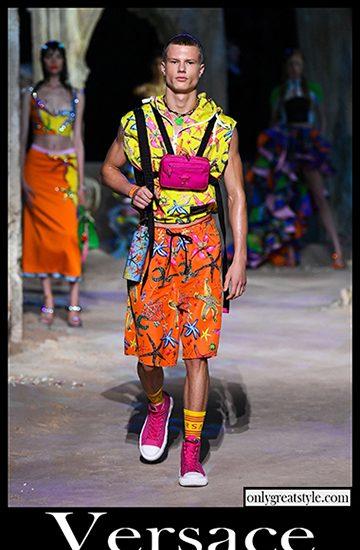 Fashion Versace spring summer 2021 mens clothing 12