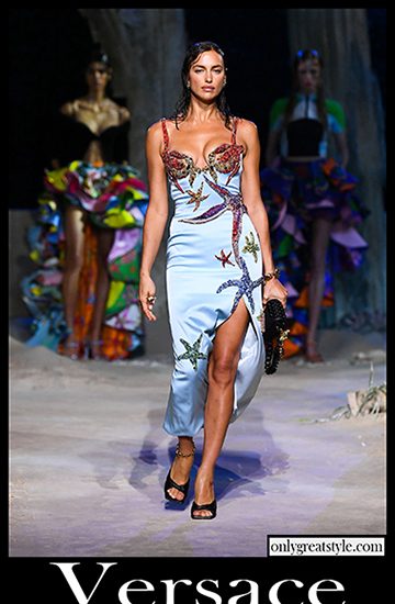 Fashion Versace spring summer 2021 womens clothing 12