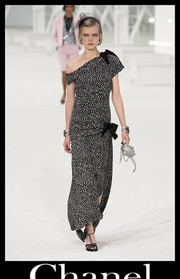 Fashion Chanel spring summer 2021 womens clothing 19