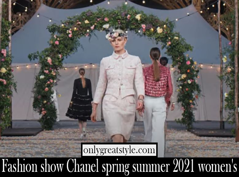 Fashion show Chanel spring summer 2021 womens