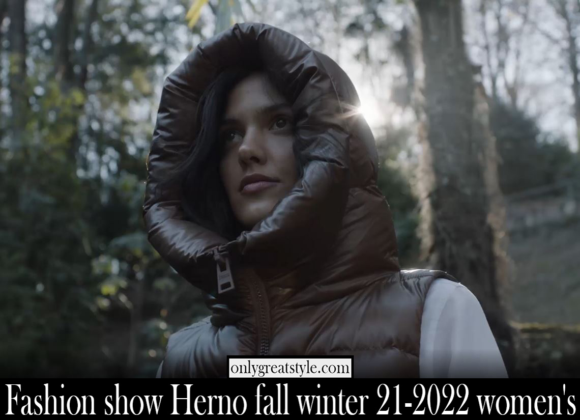 Fashion show Herno fall winter 21 2022 womens