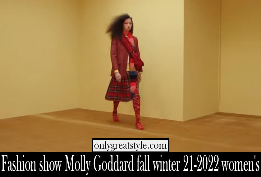 Fashion show Molly Goddard fall winter 21 2022 womens