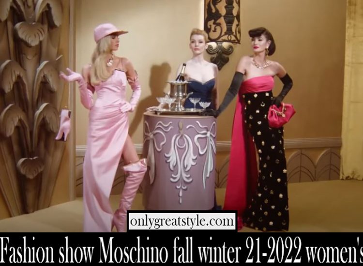 Fashion show Moschino fall winter 21 2022 womens