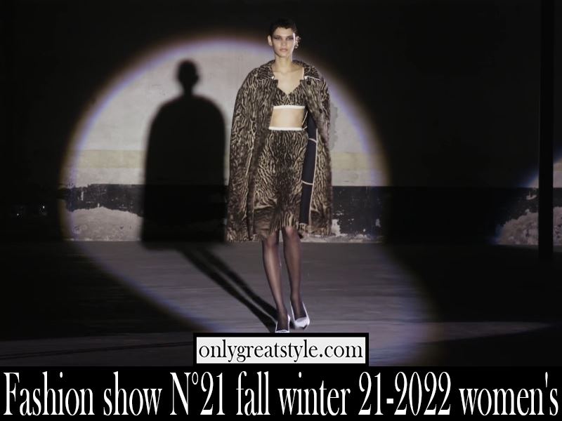 Fashion show N°21 fall winter 21 2022 womens