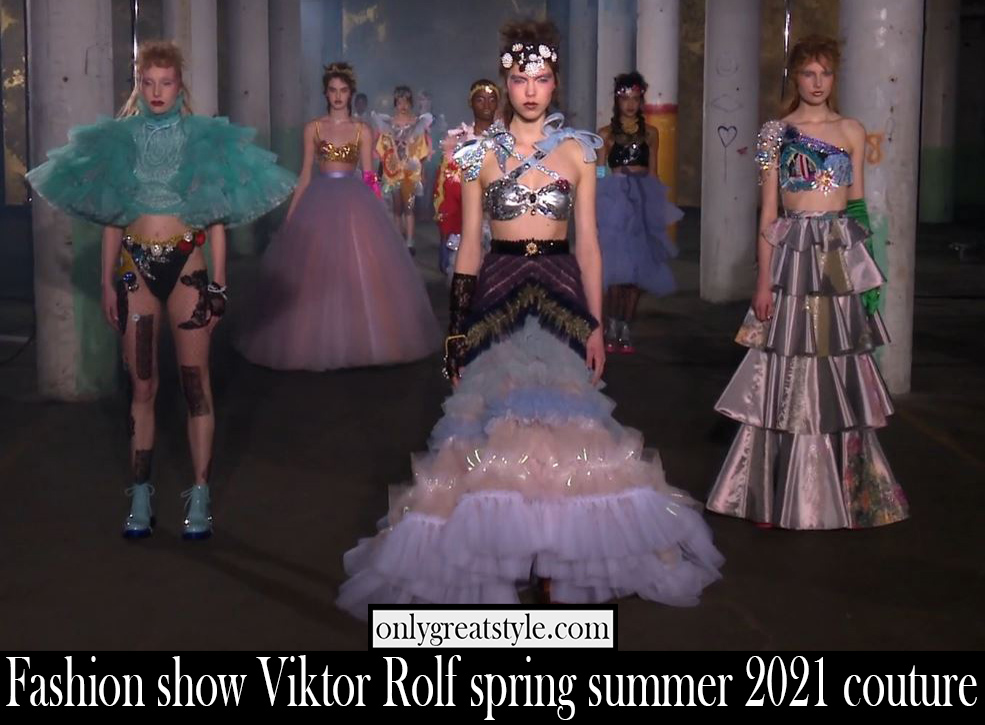 Fashion show Viktor Rolf spring summer 2021 couture