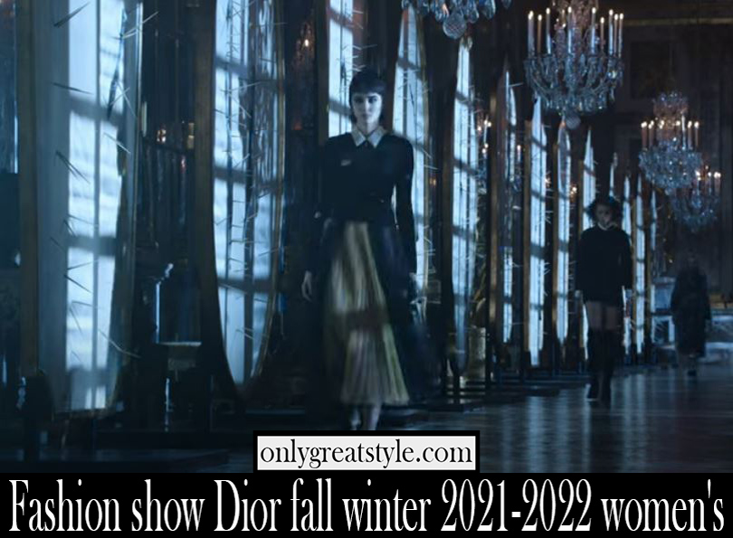 Fashion show Dior fall winter 2021 2022 womens