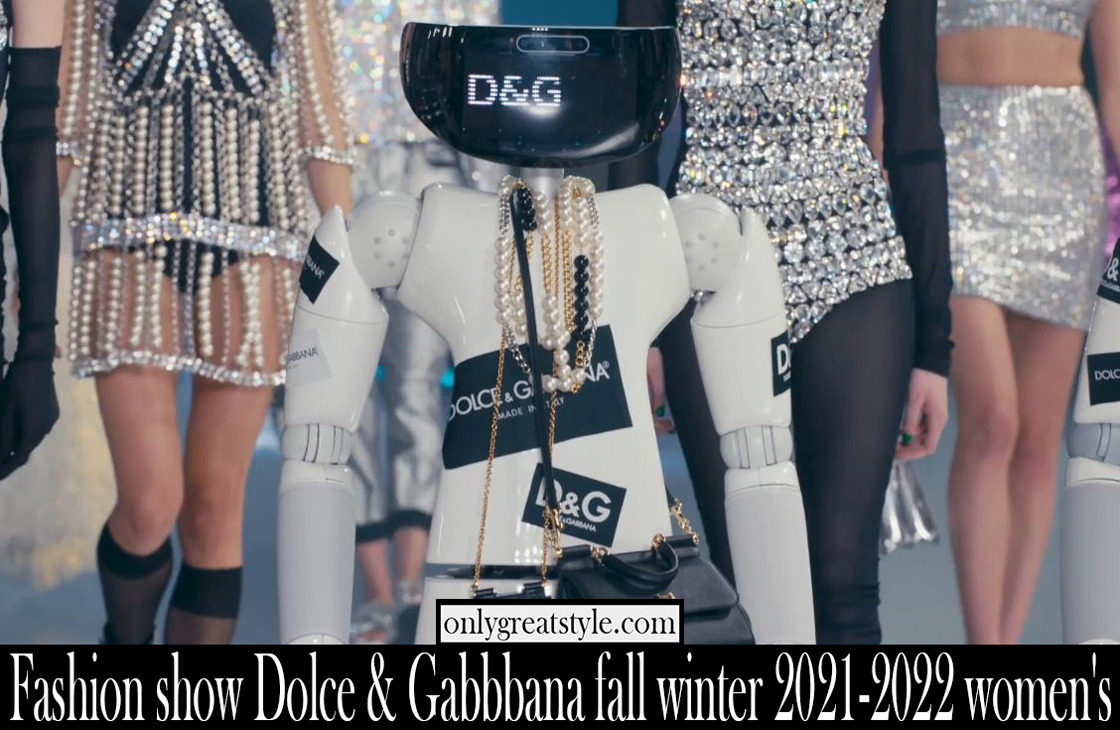 Fashion show Dolce Gabbbana fall winter 2021 2022 womens