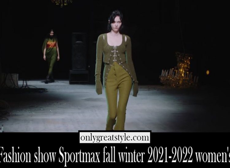 Fashion show Sportmax fall winter 2021 2022 womens