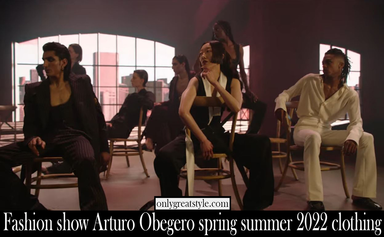 Fashion show Arturo Obegero spring summer 2022 clothing