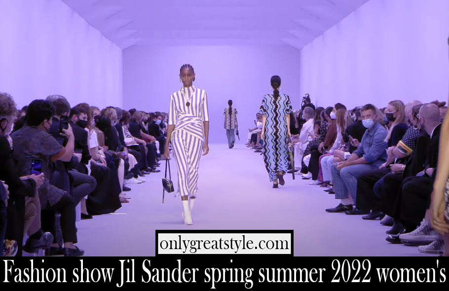 Fashion show Jil Sander spring summer 2022 womens