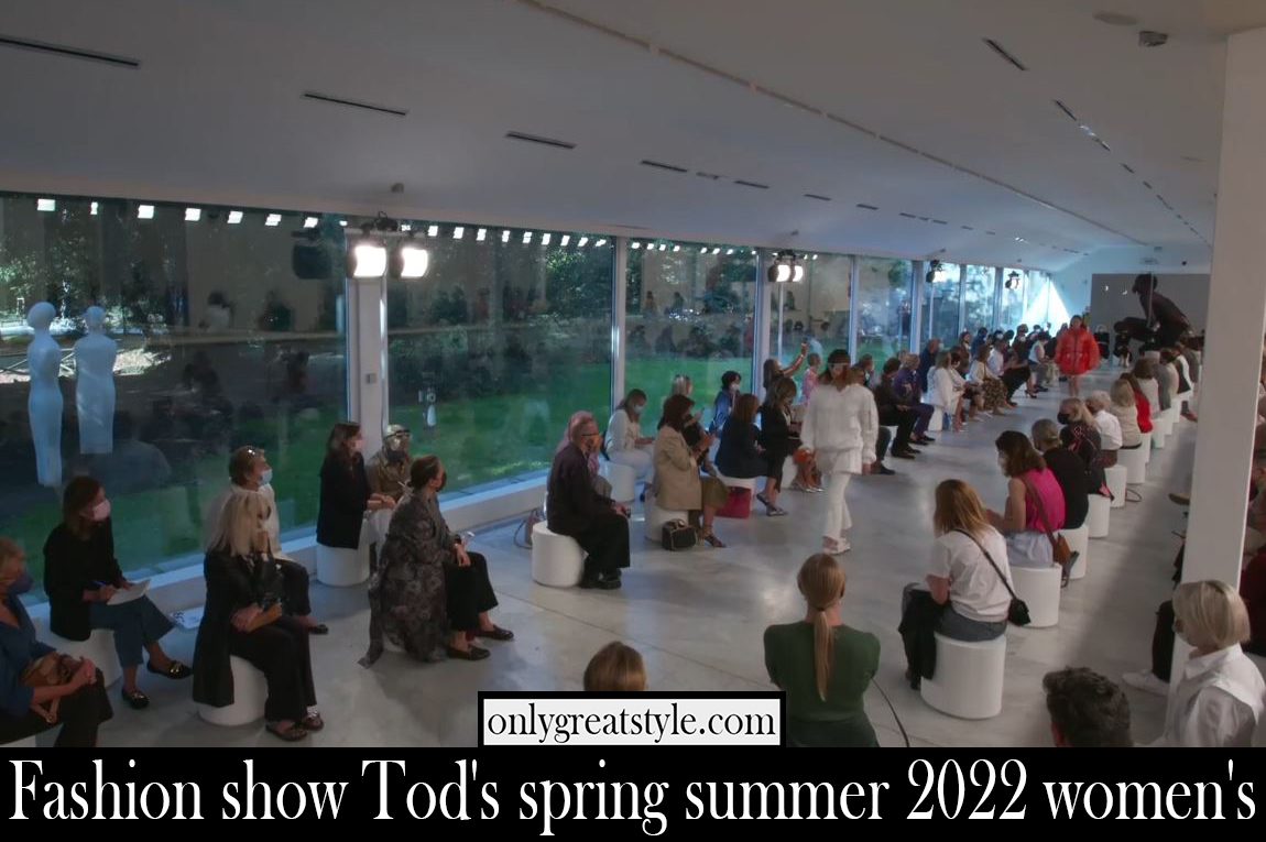 Fashion show Tods spring summer 2022 womens