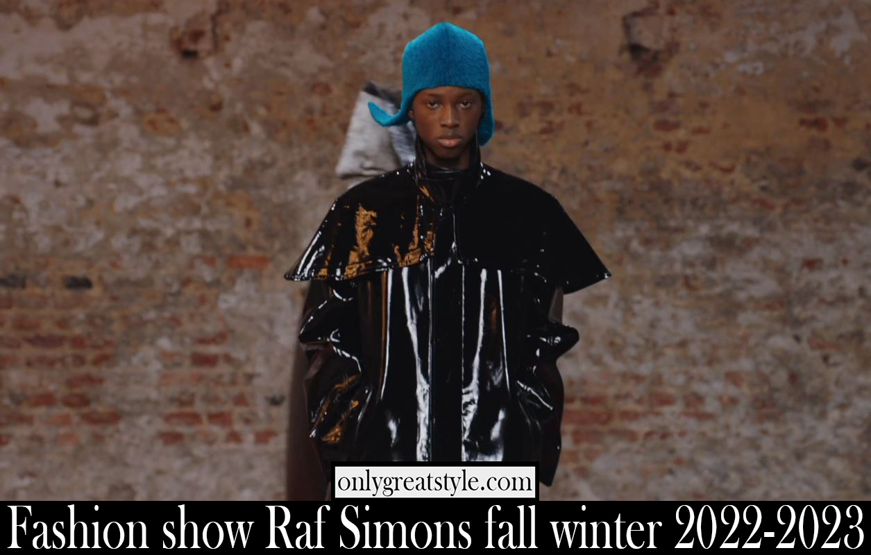 Fashion show Raf Simons fall winter 2022 2023