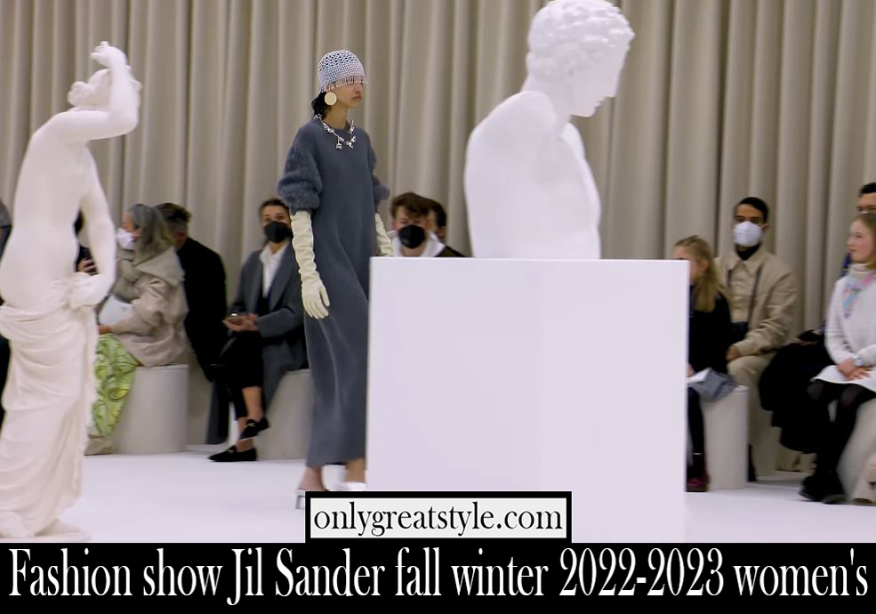Fashion show Jil Sander fall winter 2022 2023 womens