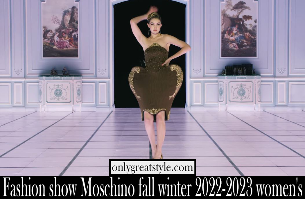 Fashion show Moschino fall winter 2022 2023 womens