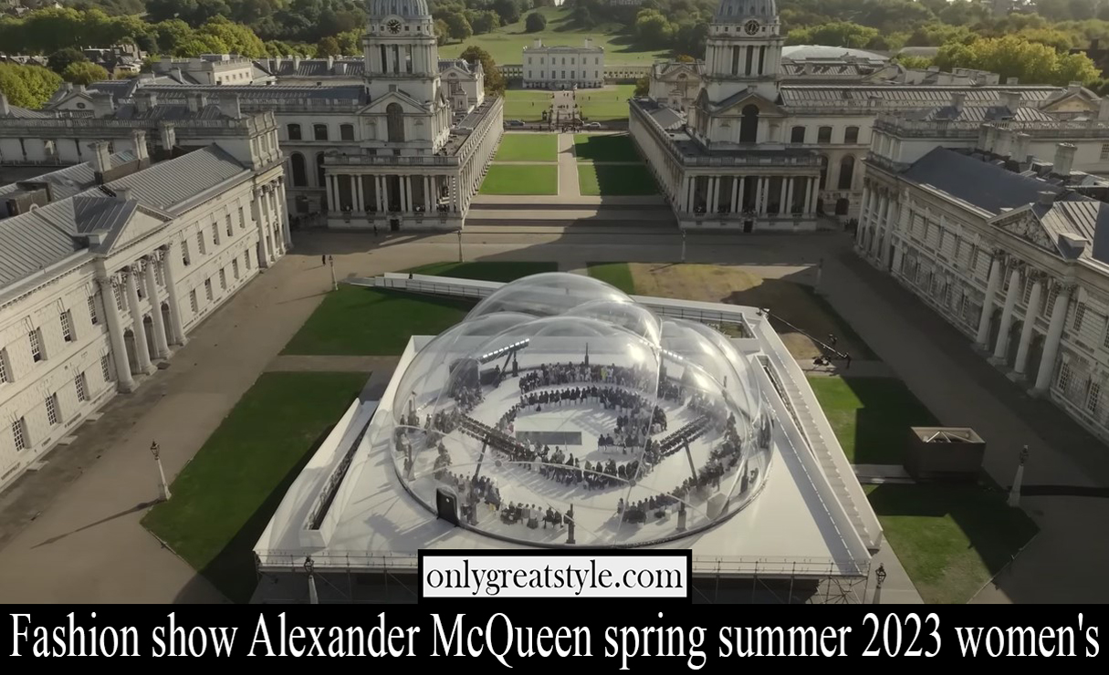 Fashion show Alexander McQueen spring summer 2023 women’s