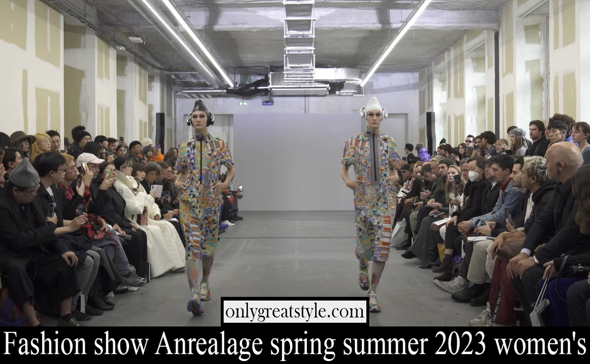 Fashion show Anrealage spring summer 2023 womens