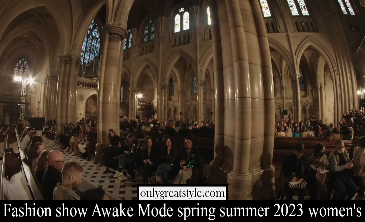 Fashion show Awake Mode spring summer 2023 womens