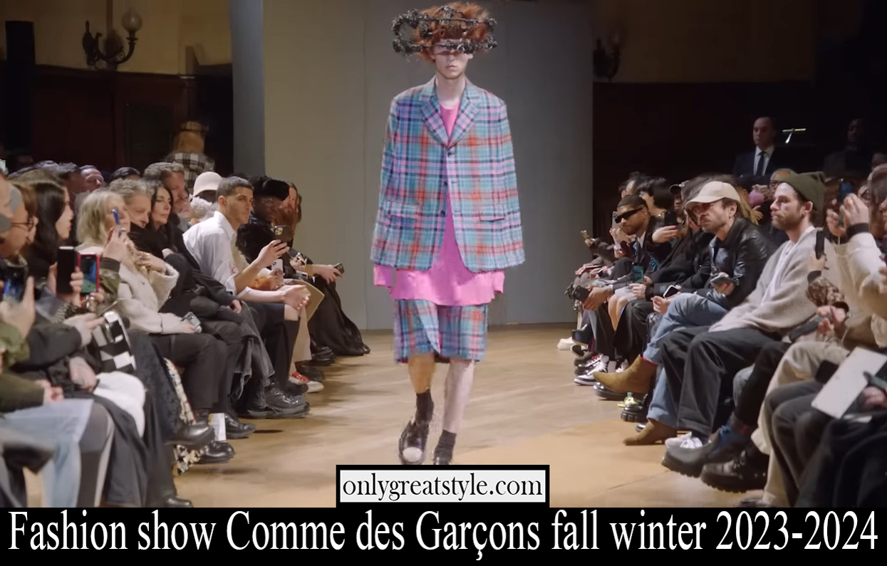 Fashion show Comme des Garcons fall winter 2023 2024