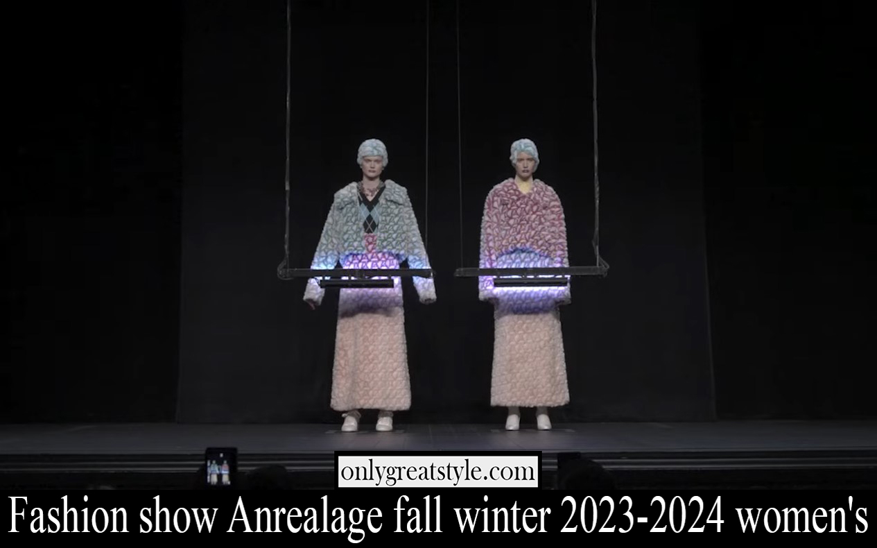 Fashion show Anrealage fall winter 2023 2024 womens