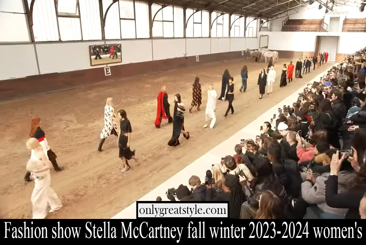 Fashion show Stella McCartney fall winter 2023 2024 womens